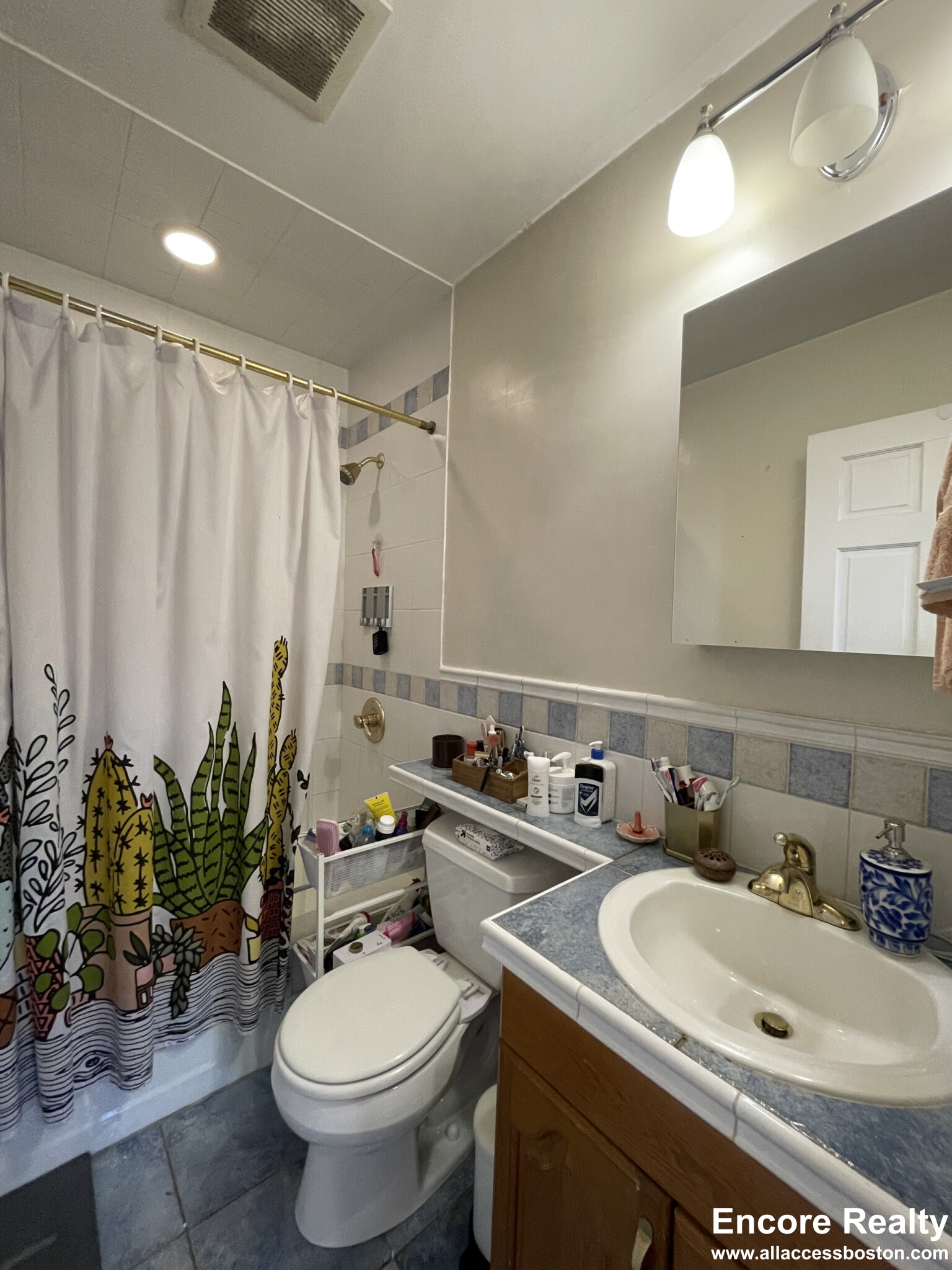 28 Symphony Rd, Fenway