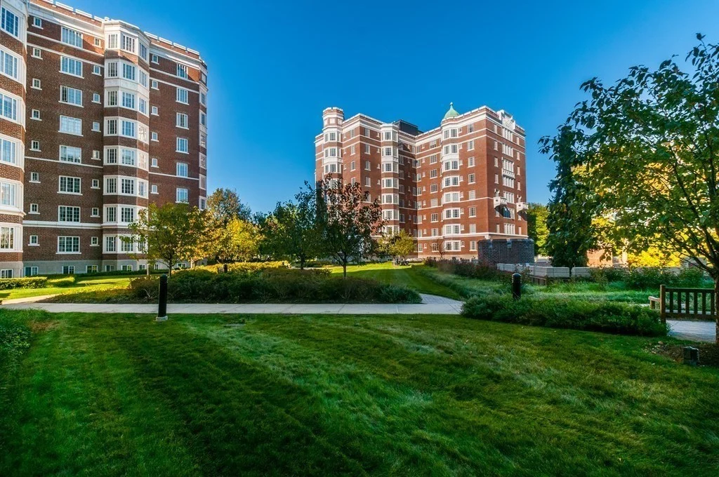 20 Chapel St, Coolidge Corner