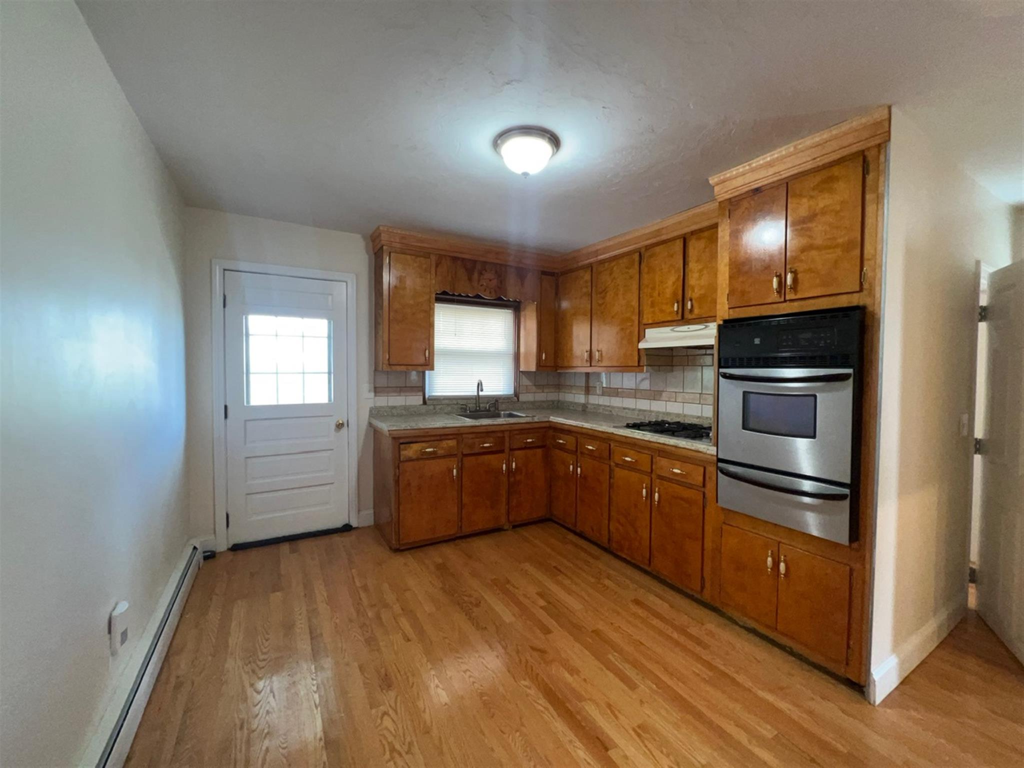 2 bed, 1.5 bath apartment for rent at 31 Laurel St Unit 1, Spring Hill — photo 1 of 16