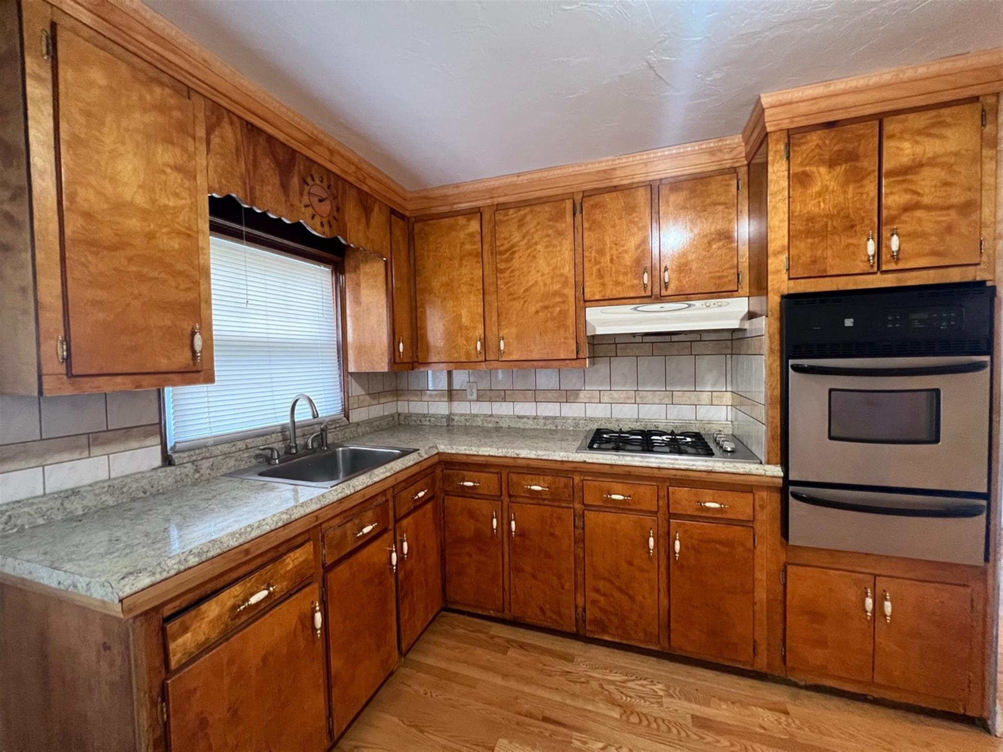 2 bed, 1.5 bath apartment for rent at 31 Laurel St Unit 1, Spring Hill — photo 3 of 16