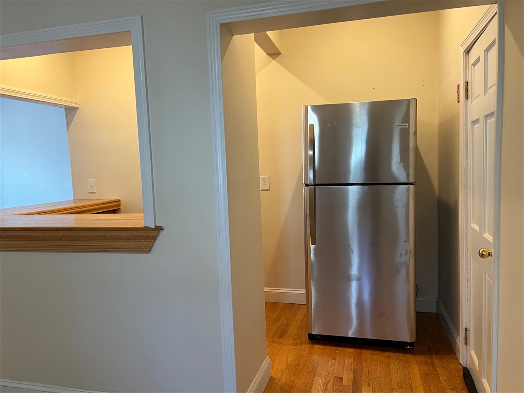 2 bed, 1.5 bath apartment for rent at 31 Laurel St Unit 1, Spring Hill — photo 4 of 16