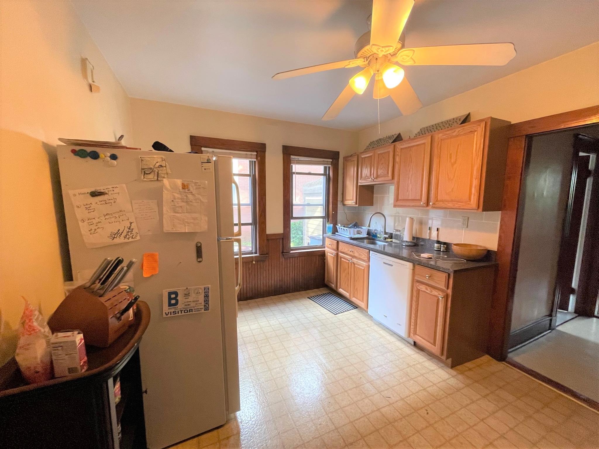 1.5 bed, 1 bath apartment for rent at 14 Winslow Ave Unit 2, Davis Square — photo 4 of 11