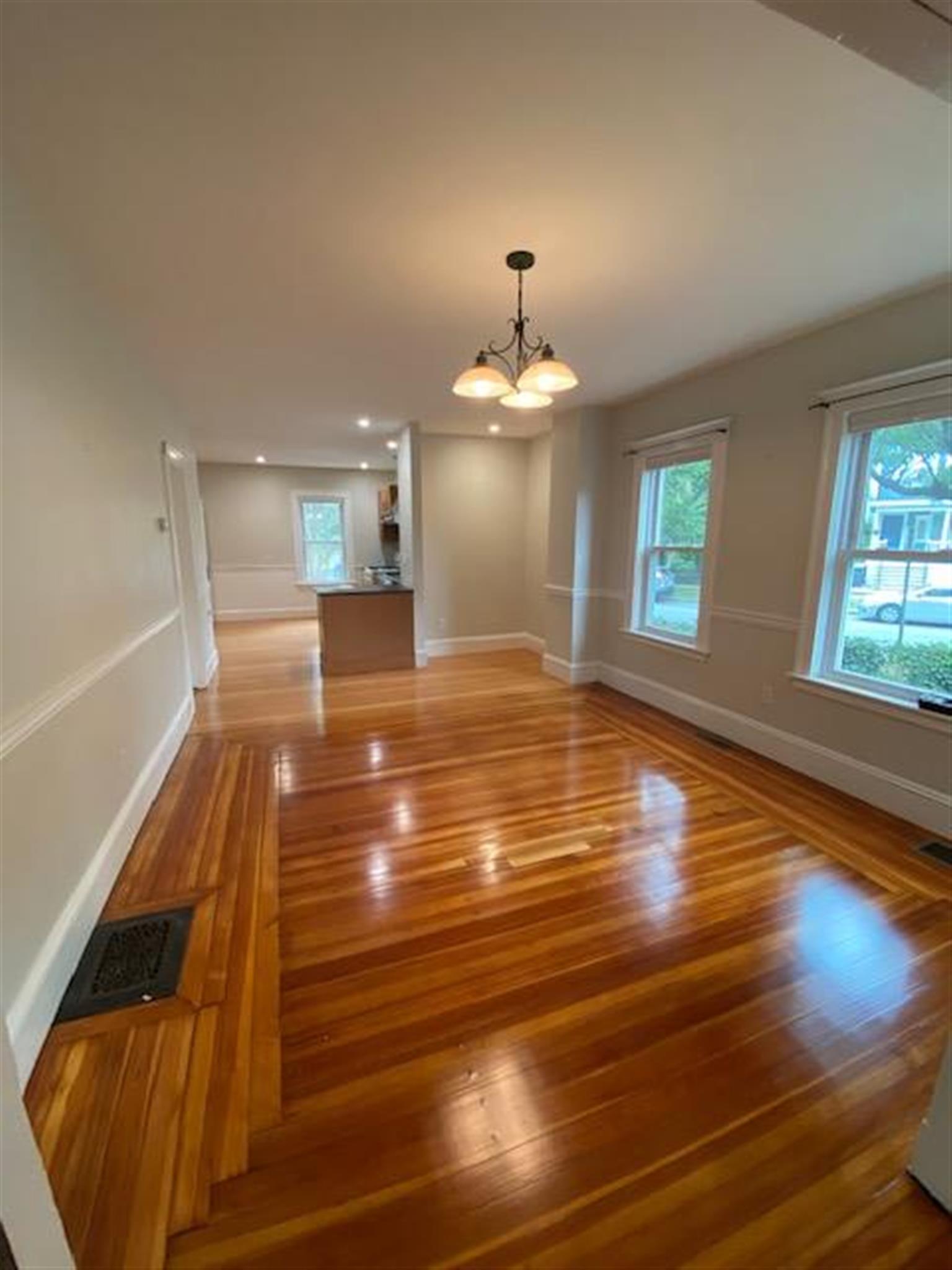 1.5 bed, 1 bath apartment for rent at 132 Boston Ave Unit 1, Ball Square — photo 2 of 11
