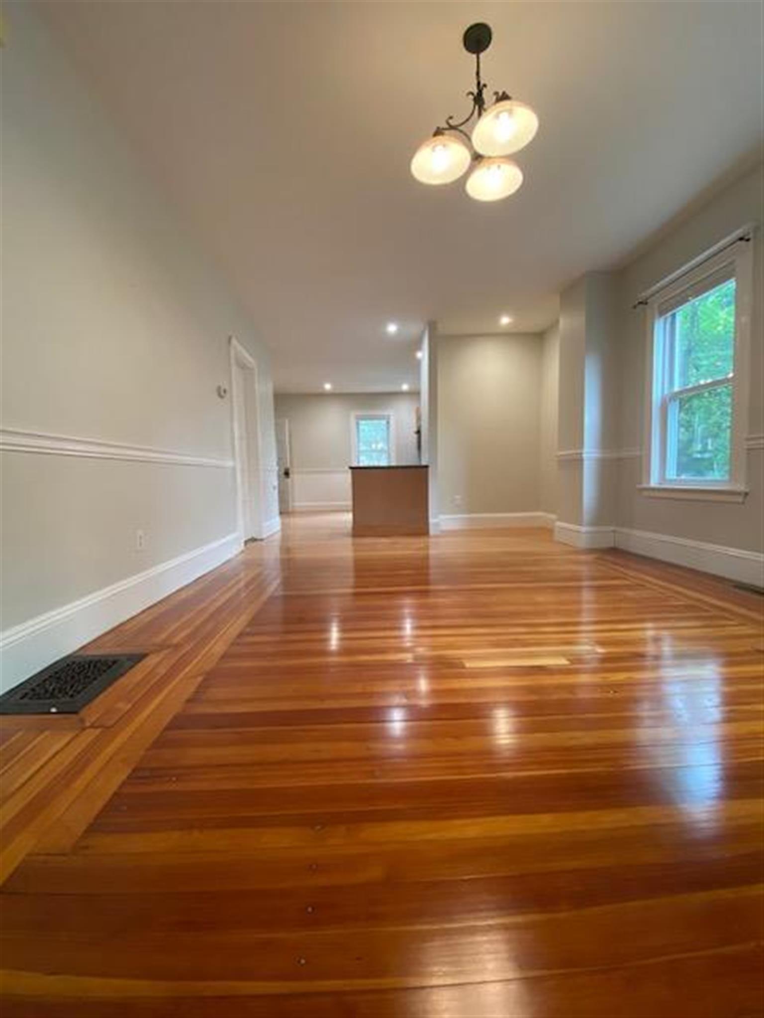1.5 bed, 1 bath apartment for rent at 132 Boston Ave Unit 1, Ball Square — photo 8 of 11