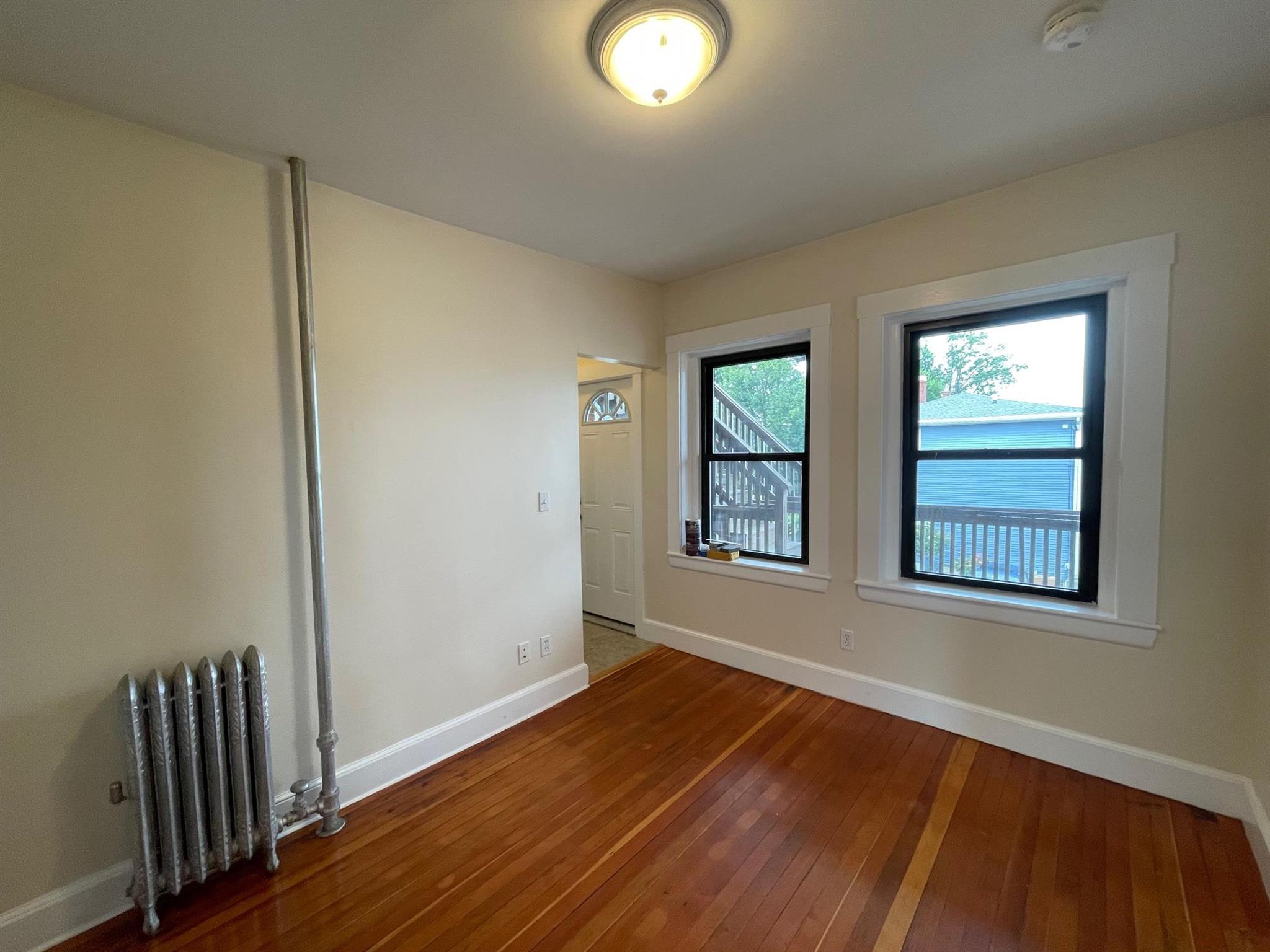 Studio bed, 1 bath apartment for rent at 41 Ivaloo St Unit 4, Union Square — photo 3 of 8
