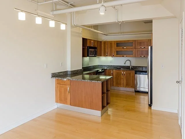 210 South St, Leather District