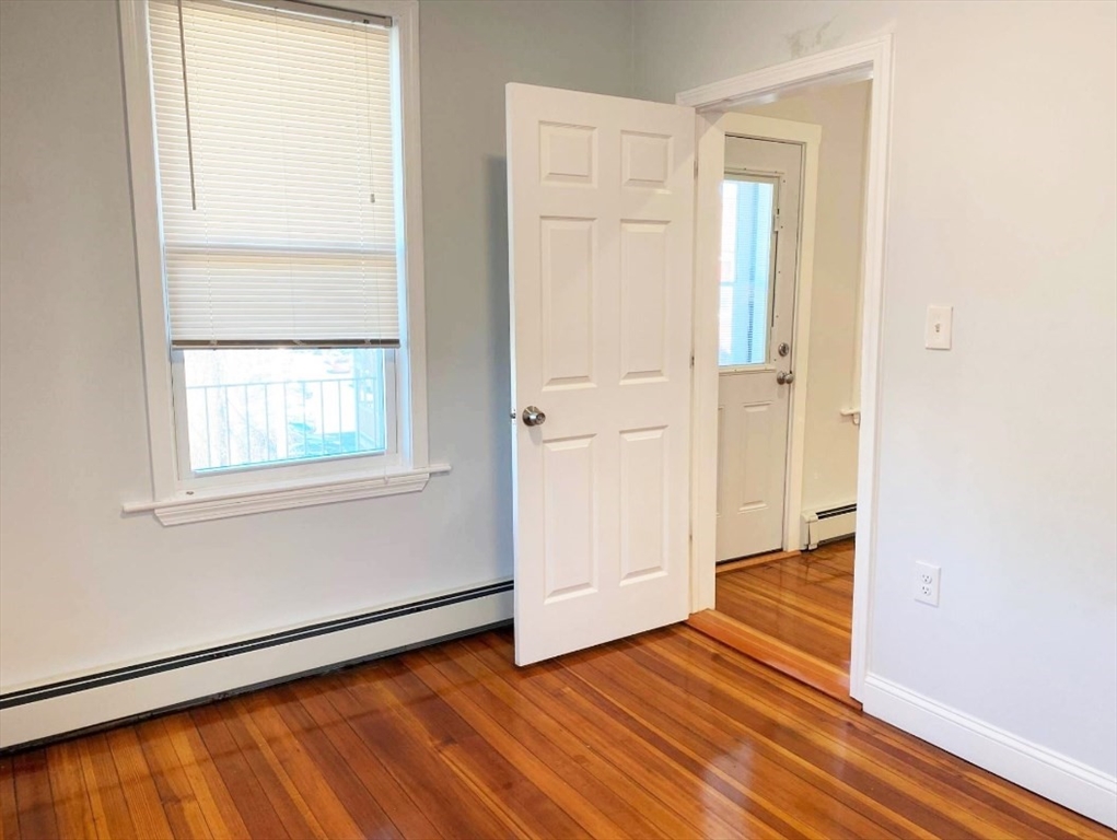 208 Maverick St, East Boston