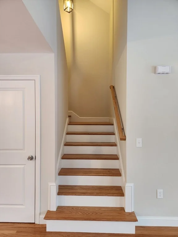 32 Four Seasons Dr, Hampstead