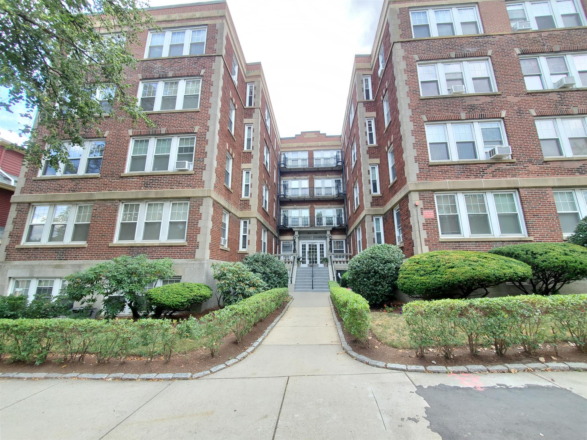 1 bed, 1 bath apartment for rent at 156 Summer St Unit 207, Porter Square