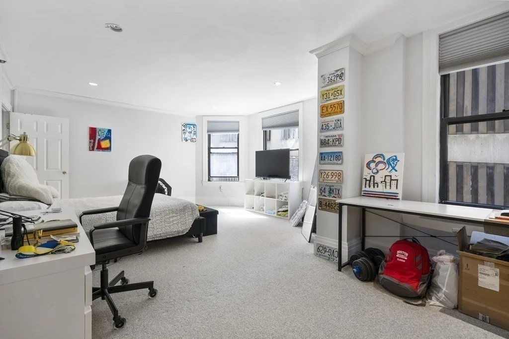 390 Commonwealth Ave, Back Bay