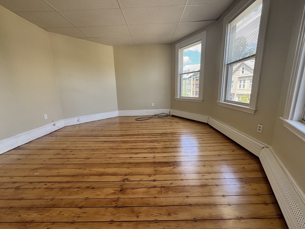 71 Harborview St, Dorchester