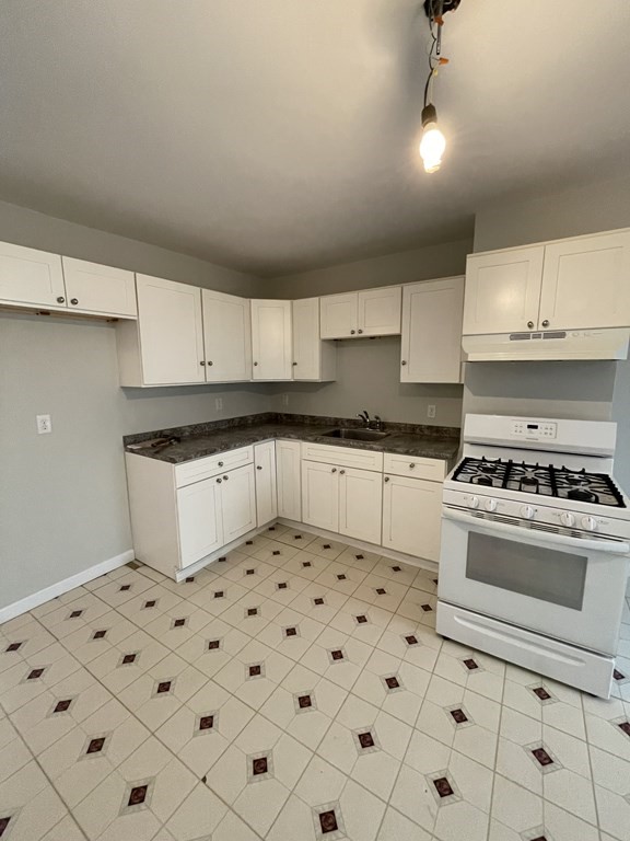 2 bed, 1 bath apartment for rent at 306 Saratoga St Unit 3, East Boston — photo 1 of 8