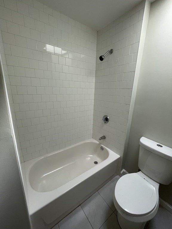 2 bed, 1 bath apartment for rent at 306 Saratoga St Unit 3, East Boston — photo 5 of 8