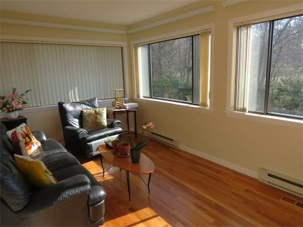 121 Andrew St, Newton Highlands
