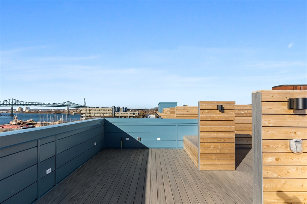 301 Border St, Central Square