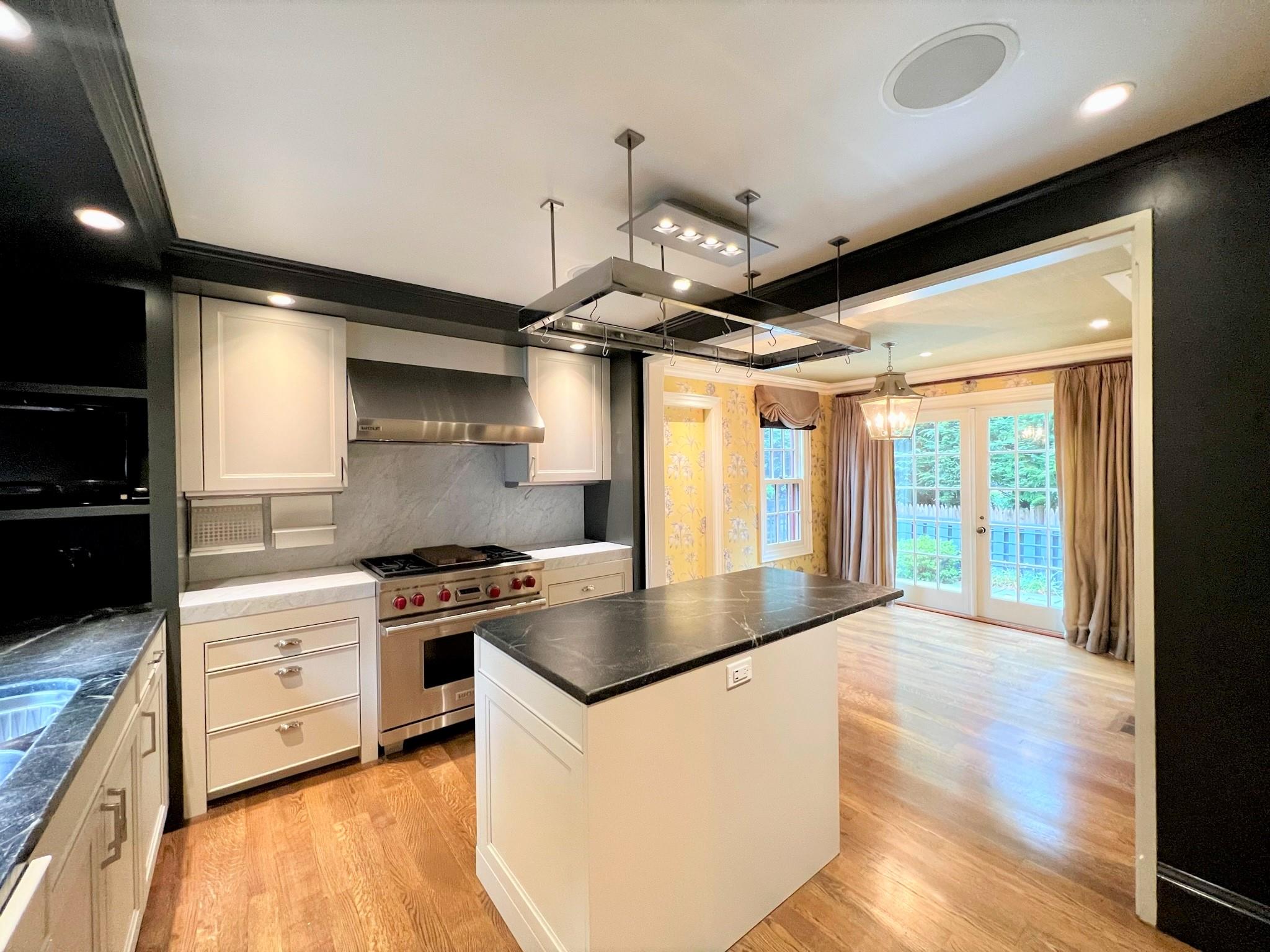 3 bed, 3.5 bath apartment for rent at 9 Foster Pl Unit 1, Harvard Square — photo 1 of 20
