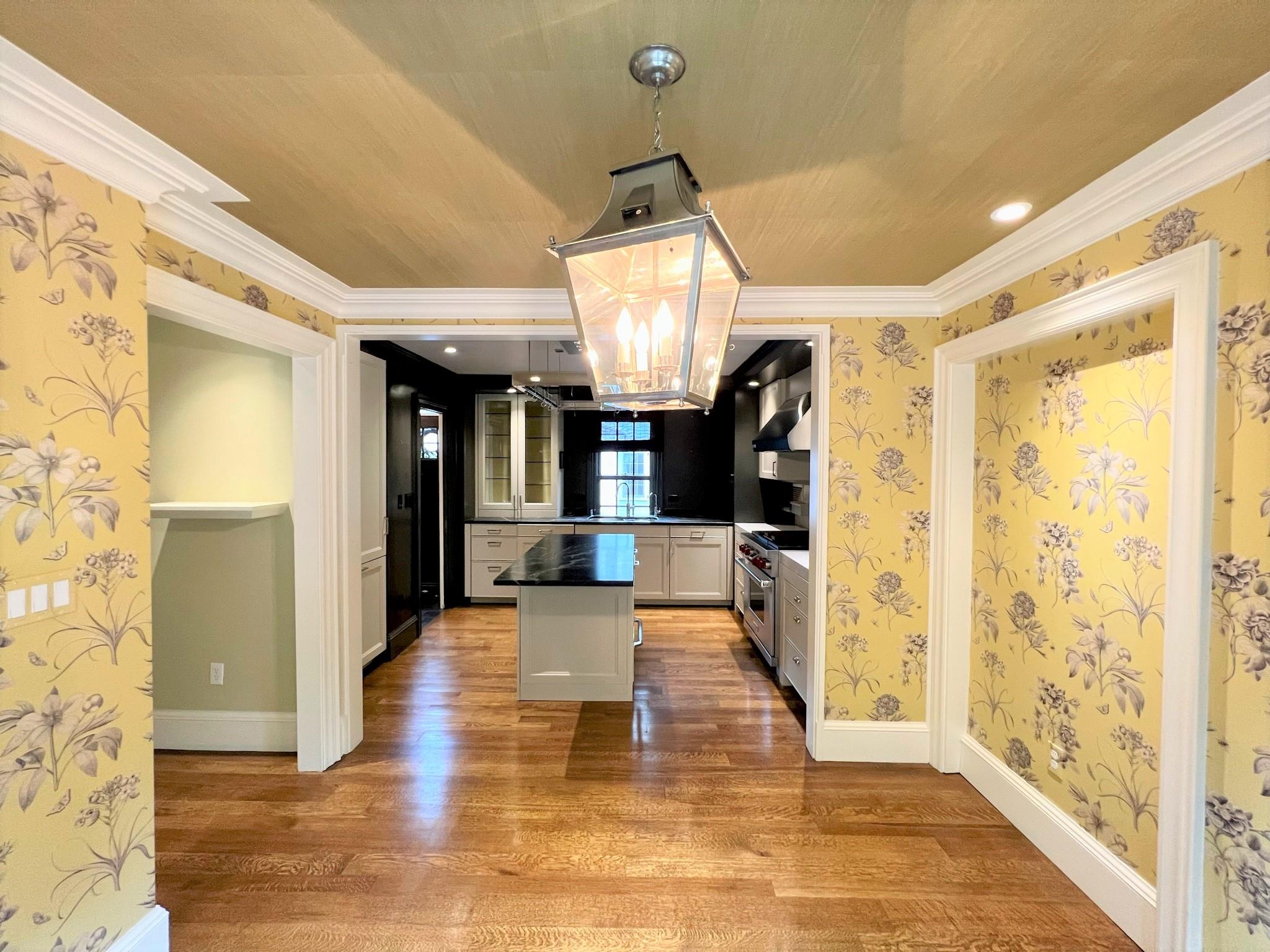 3 bed, 3.5 bath apartment for rent at 9 Foster Pl Unit 1, Harvard Square — photo 3 of 20
