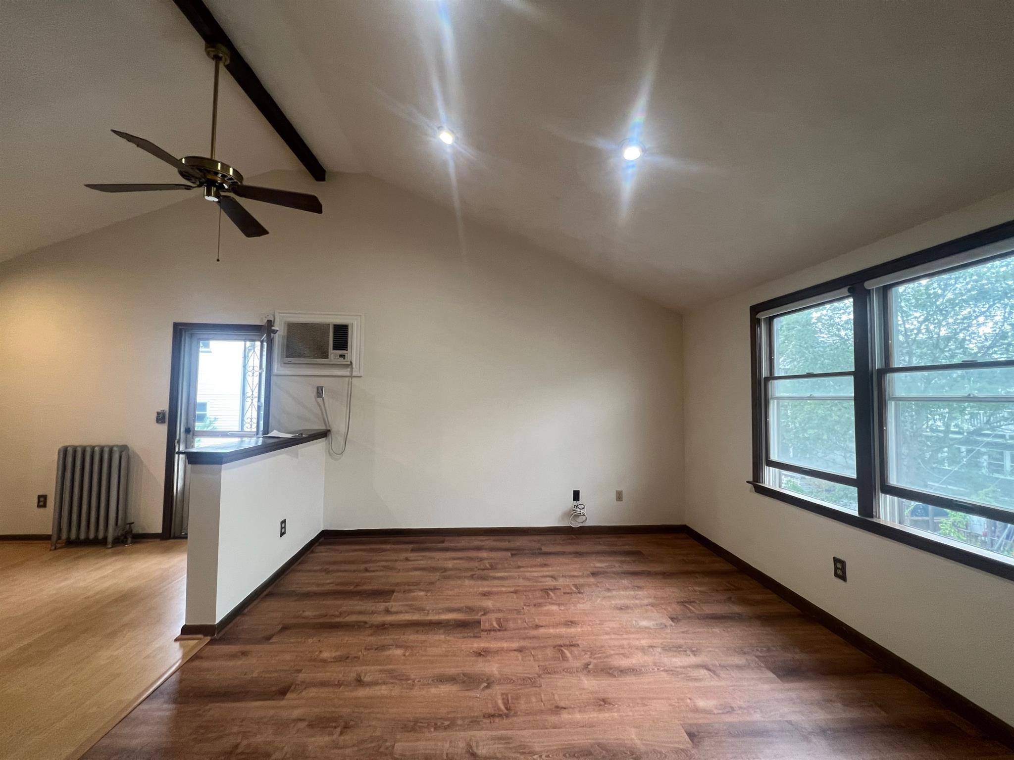 2.5 bed, 1 bath apartment for rent at 186 Powder House Blvd, Teele Square — photo 6 of 17