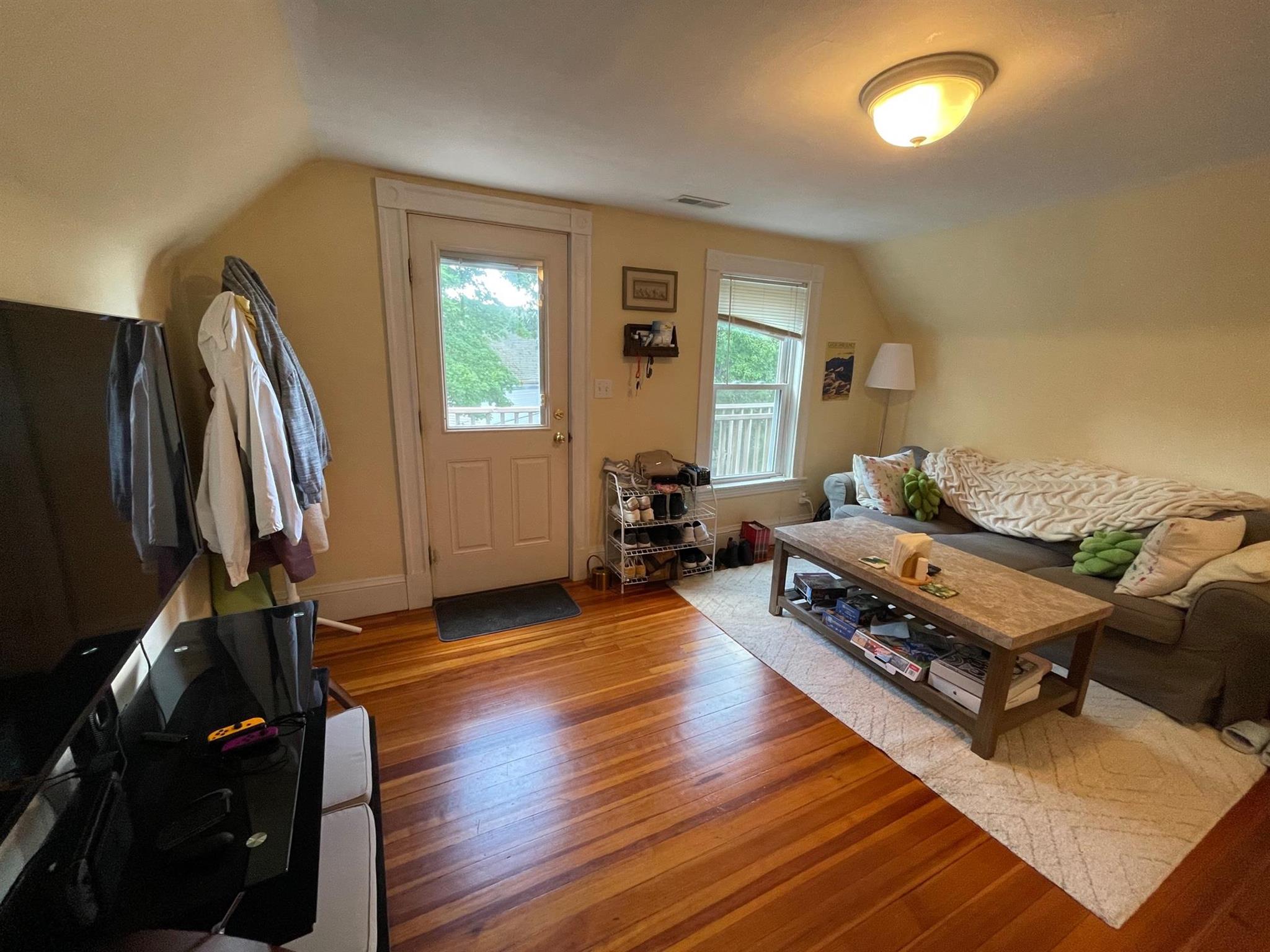2 bed, 1 bath apartment for rent at 32 Pearson Rd Unit 3, Ball Square — photo 3 of 15