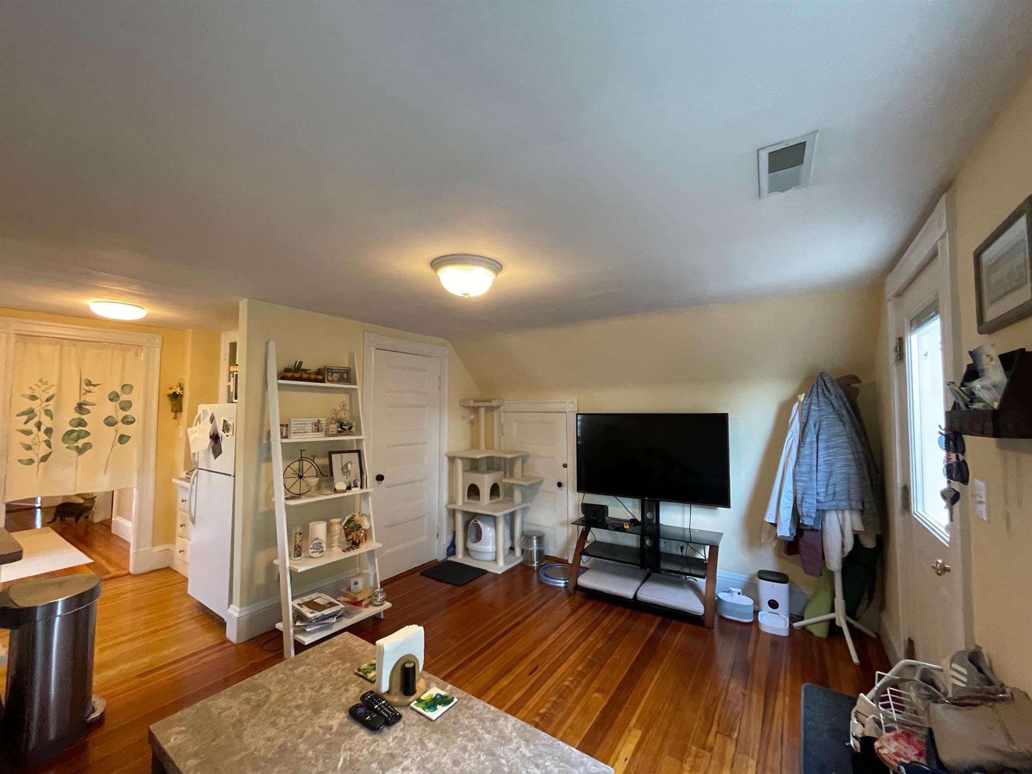 2 bed, 1 bath apartment for rent at 32 Pearson Rd Unit 3, Ball Square — photo 2 of 15