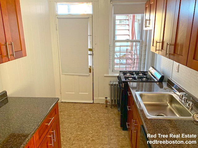 116 Washington St, Brighton