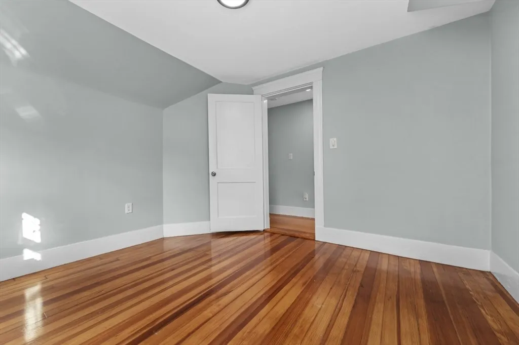 537 Park Ave, Revere