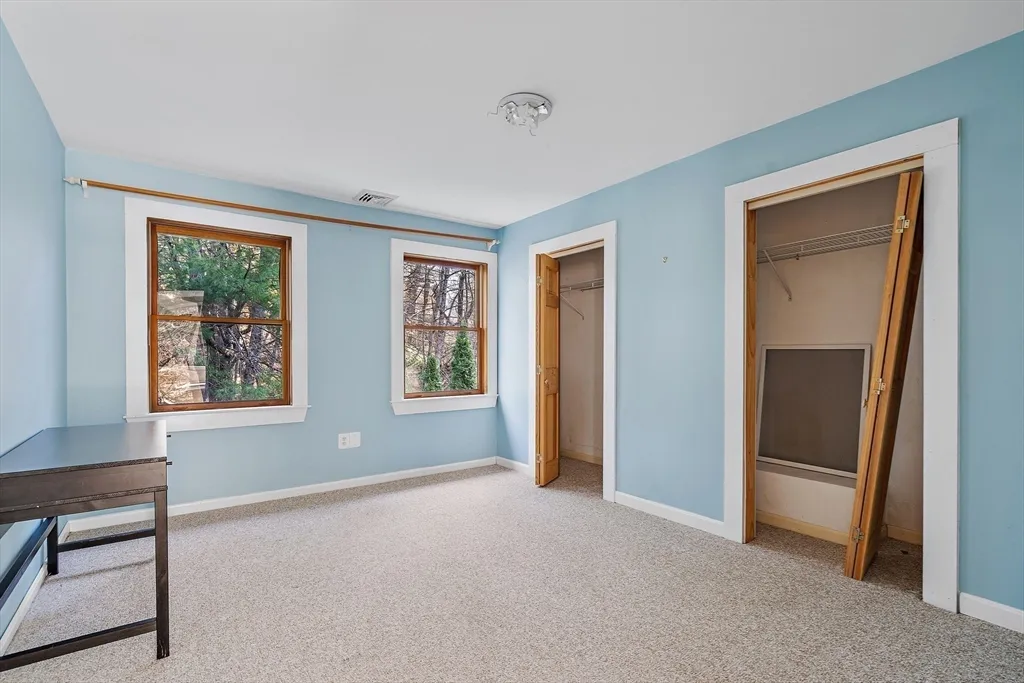 379 Concord Rd, Sudbury