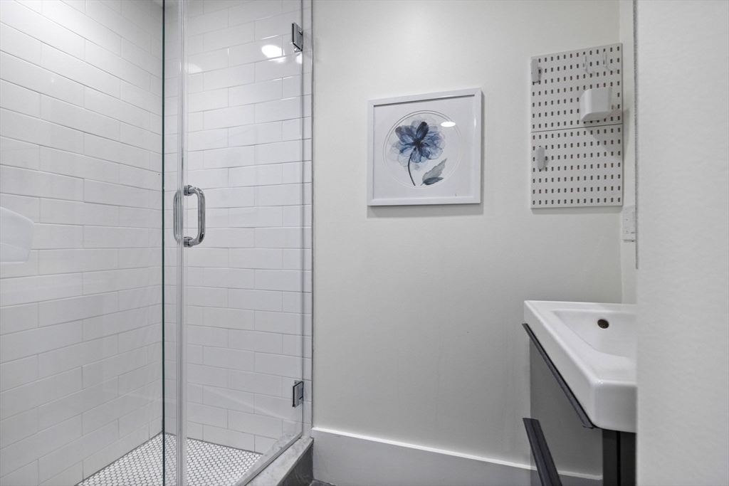 62 Atherton Rd, Coolidge Corner