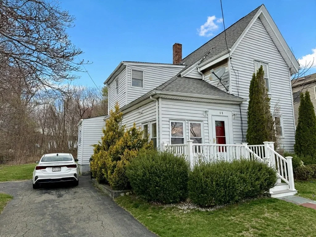 98 W Spring St, Avon