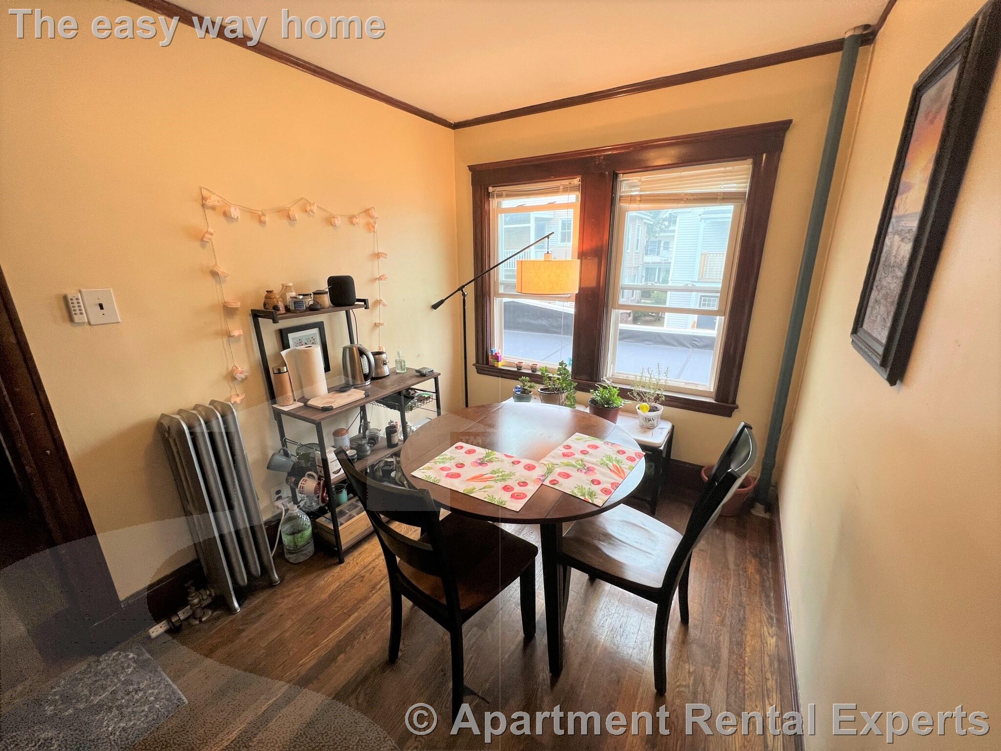 16-18 Silvey Pl, Porter Square