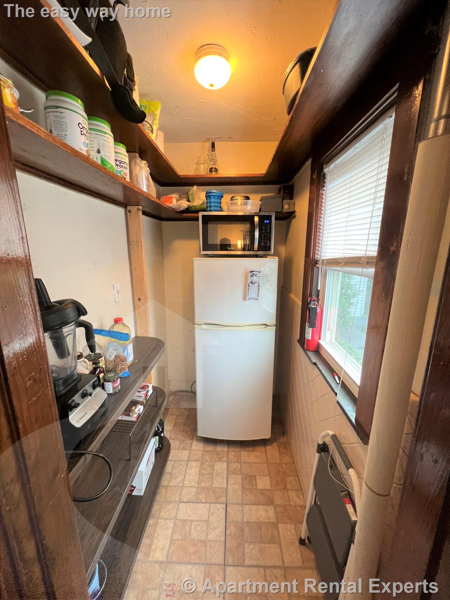 16-18 Silvey Pl, Porter Square