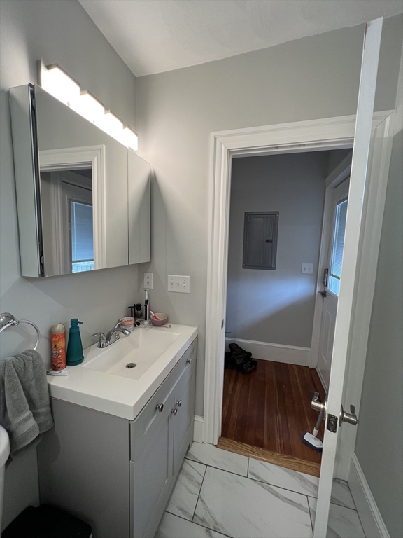 4 bed, 2 bath apartment for rent at 307 Highland Ave Unit 3A, Powder House Square — photo 3 of 28