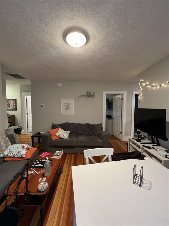 4 bed, 2 bath apartment for rent at 307 Highland Ave Unit 3A, Powder House Square — photo 11 of 28
