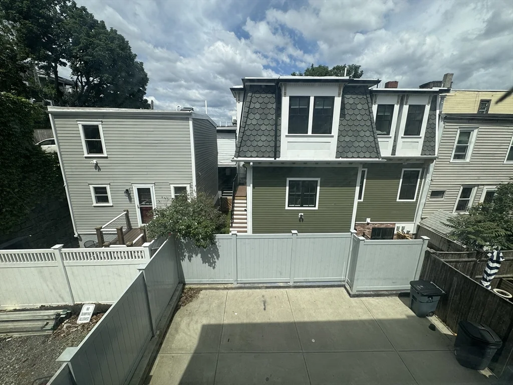 7 Sumner Pl, East Boston