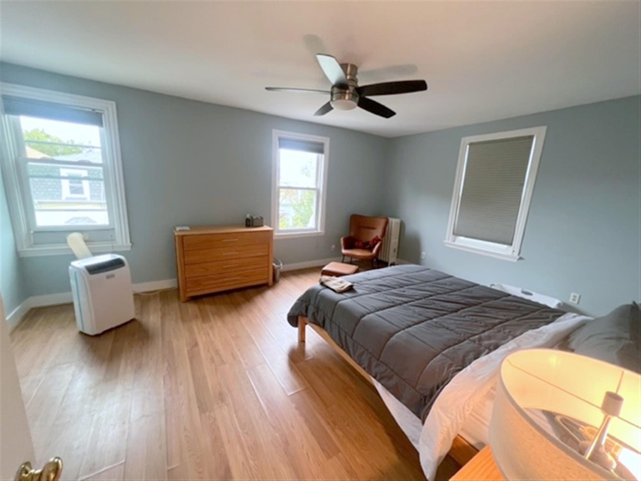 3 bed, 2 bath apartment for rent at 26 Houghton St Unit 1, Inman Square — photo 6 of 20