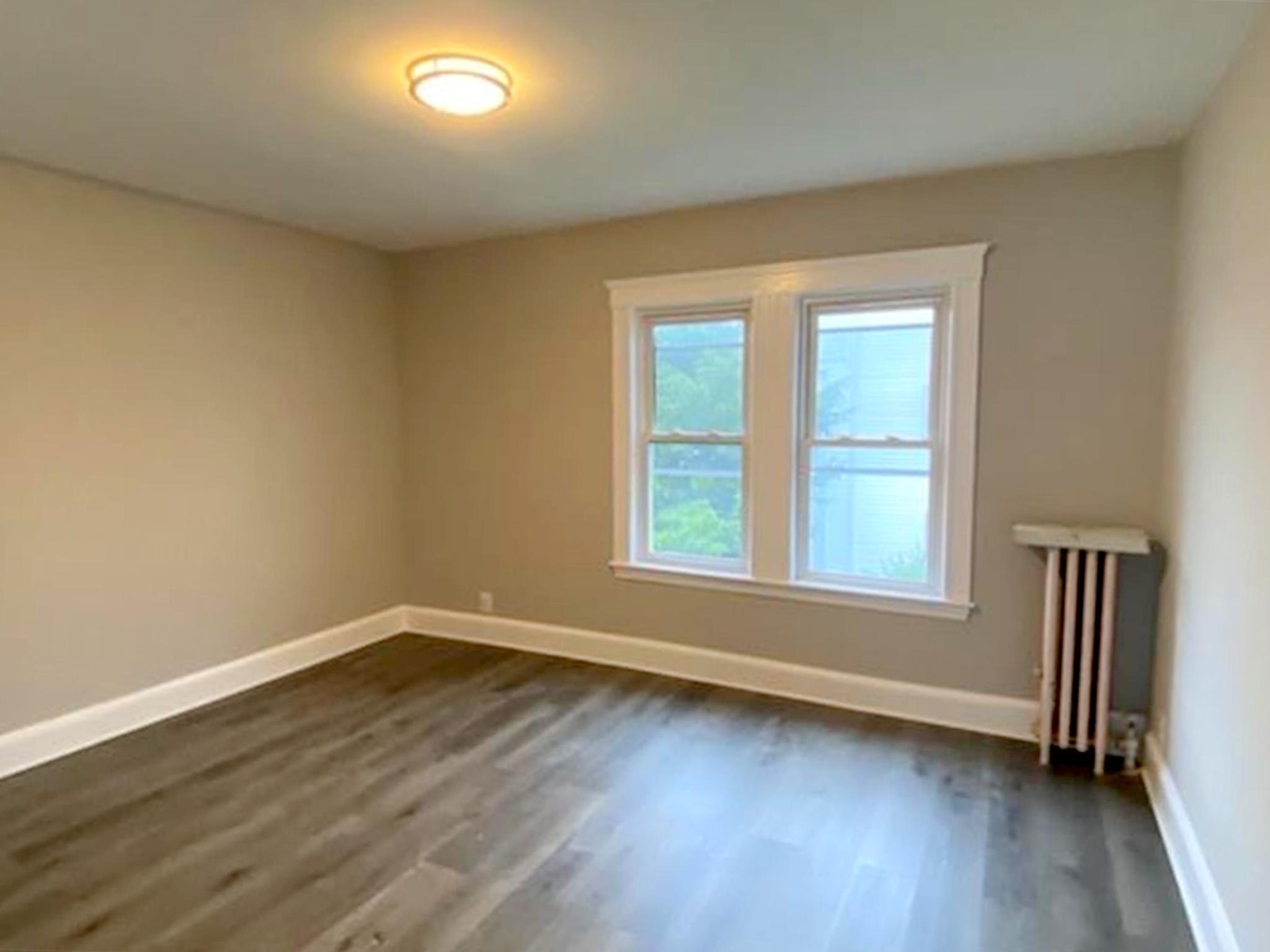 2.5 bed, 1 bath apartment for rent at 11 Goldsmith Ave Unit 11, Medford — photo 10 of 12