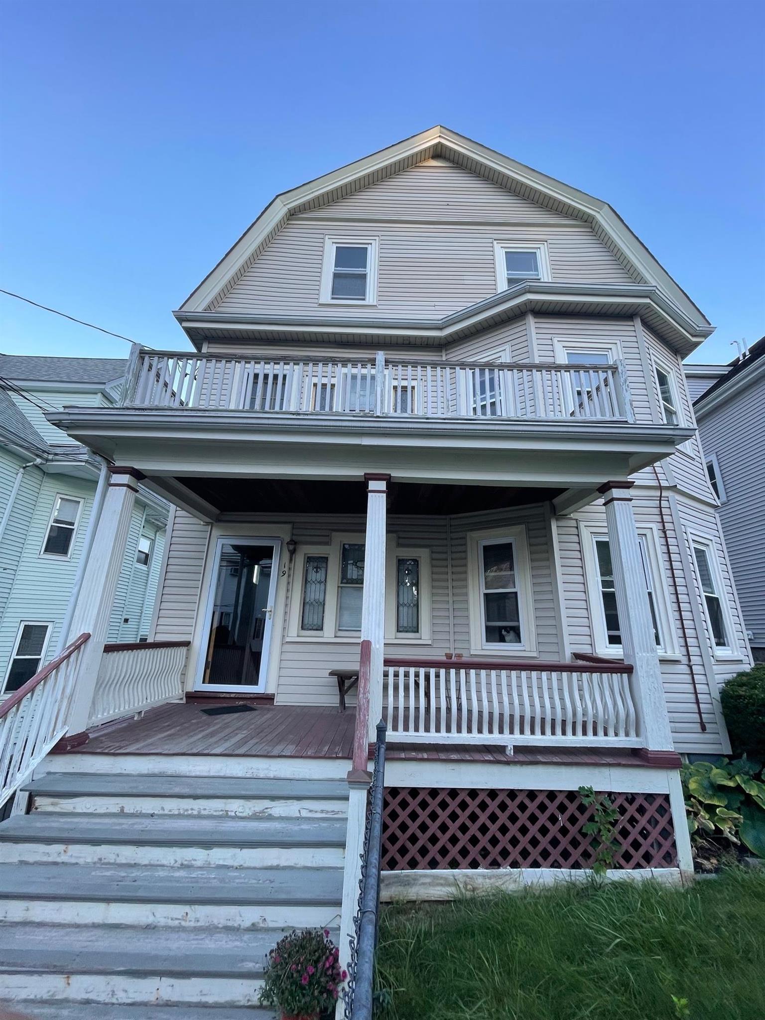 4 bed, 1 bath apartment for rent at 19 Lovell St Unit 2A, Teele Square — photo 15 of 18