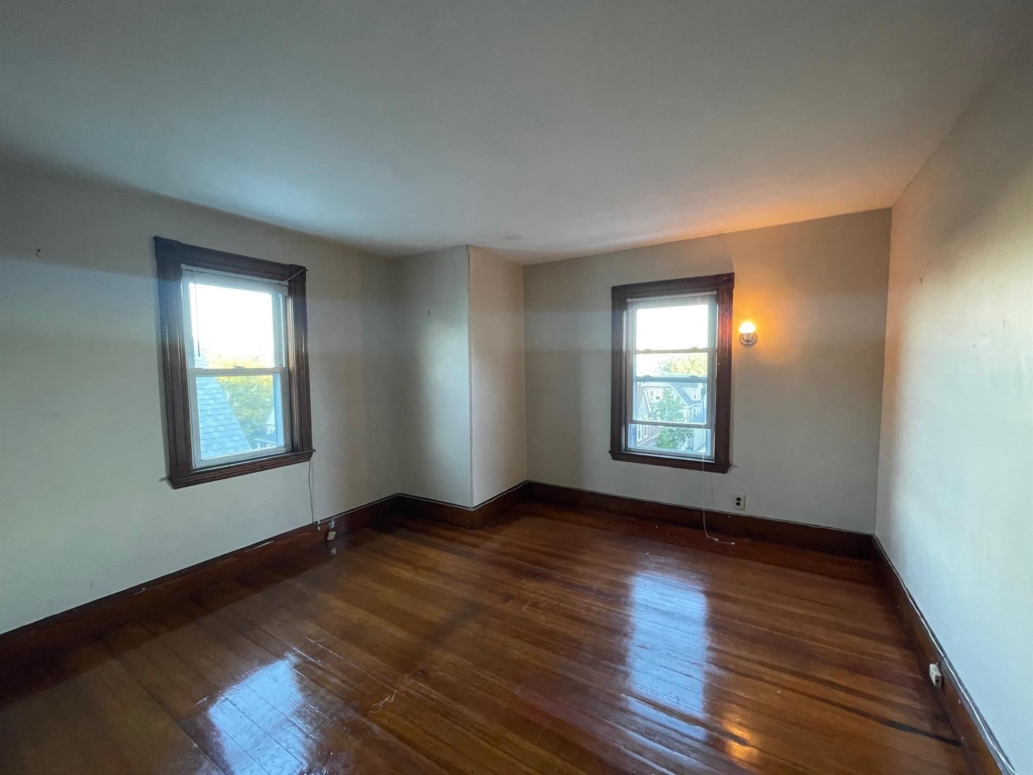 4 bed, 1 bath apartment for rent at 19 Lovell St Unit 2A, Teele Square — photo 14 of 18