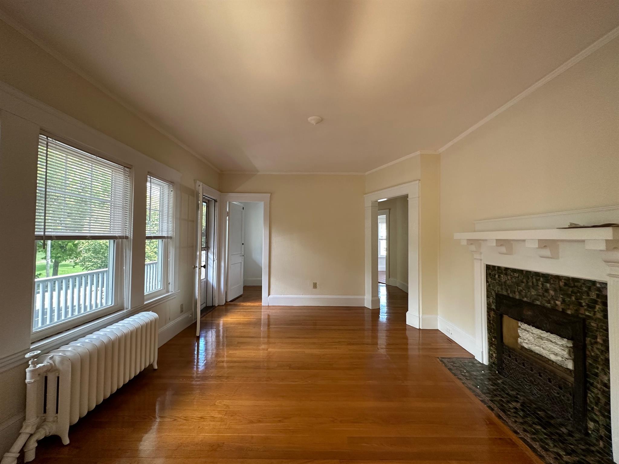 2 bed, 1 bath apartment for rent at 1516 Mystic Valley Pkwy Unit 1, Medford — photo 3 of 18
