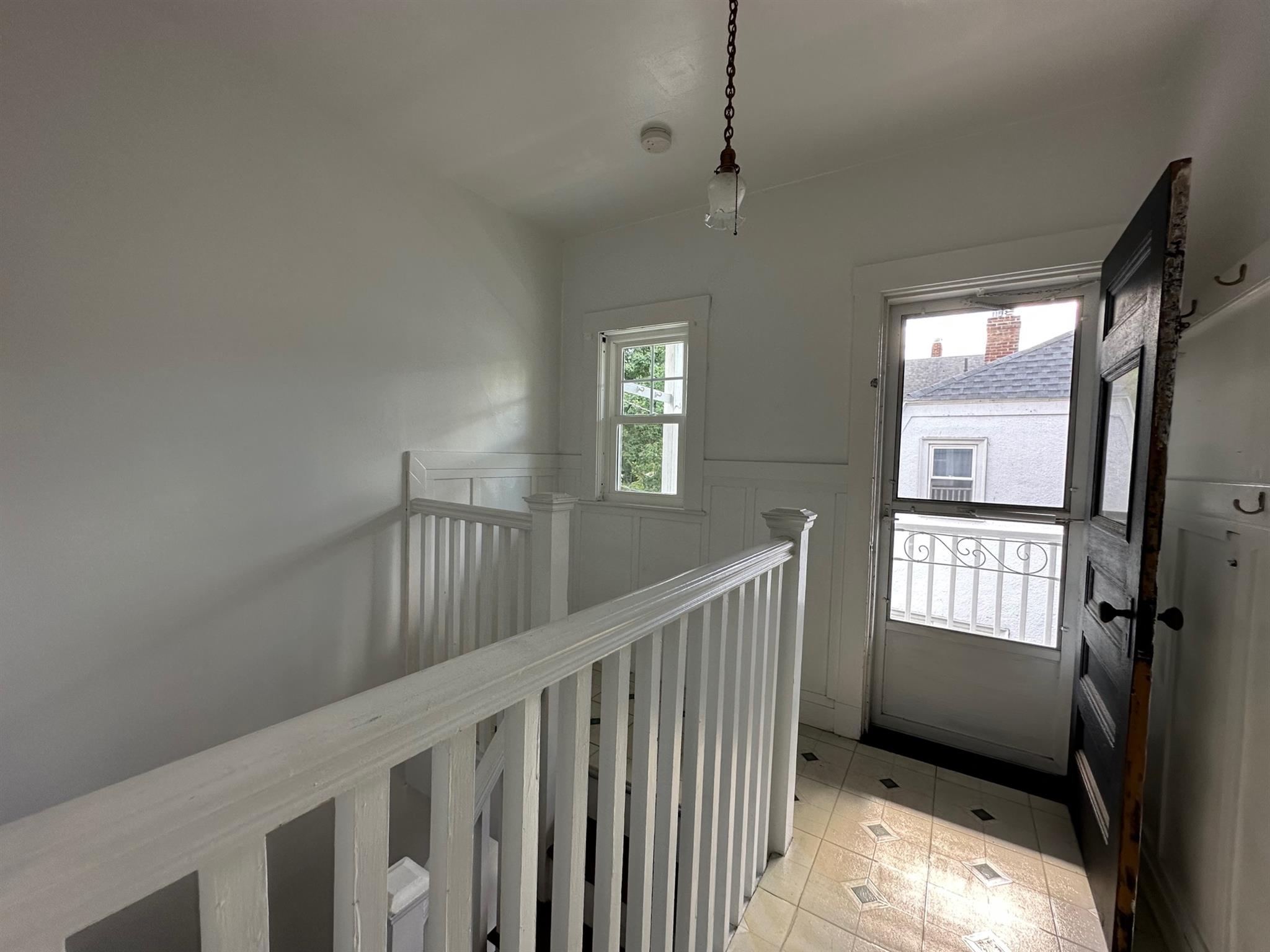 2 bed, 1 bath apartment for rent at 1516 Mystic Valley Pkwy Unit 1, Medford — photo 8 of 18