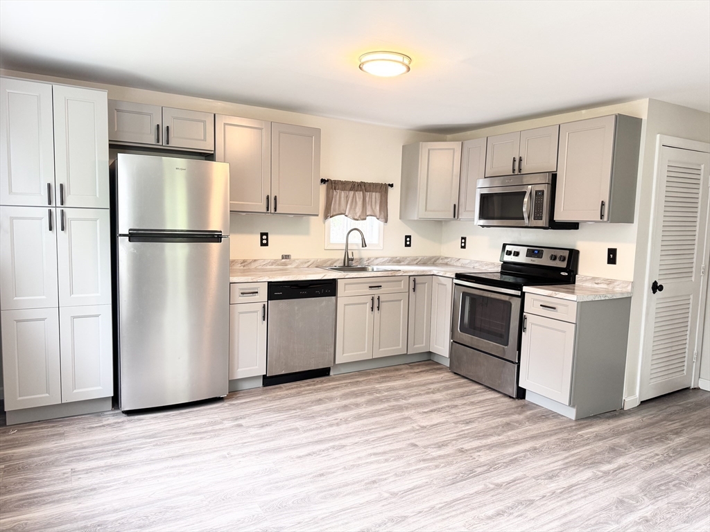 172 -174 Sanborn St, Fitchburg