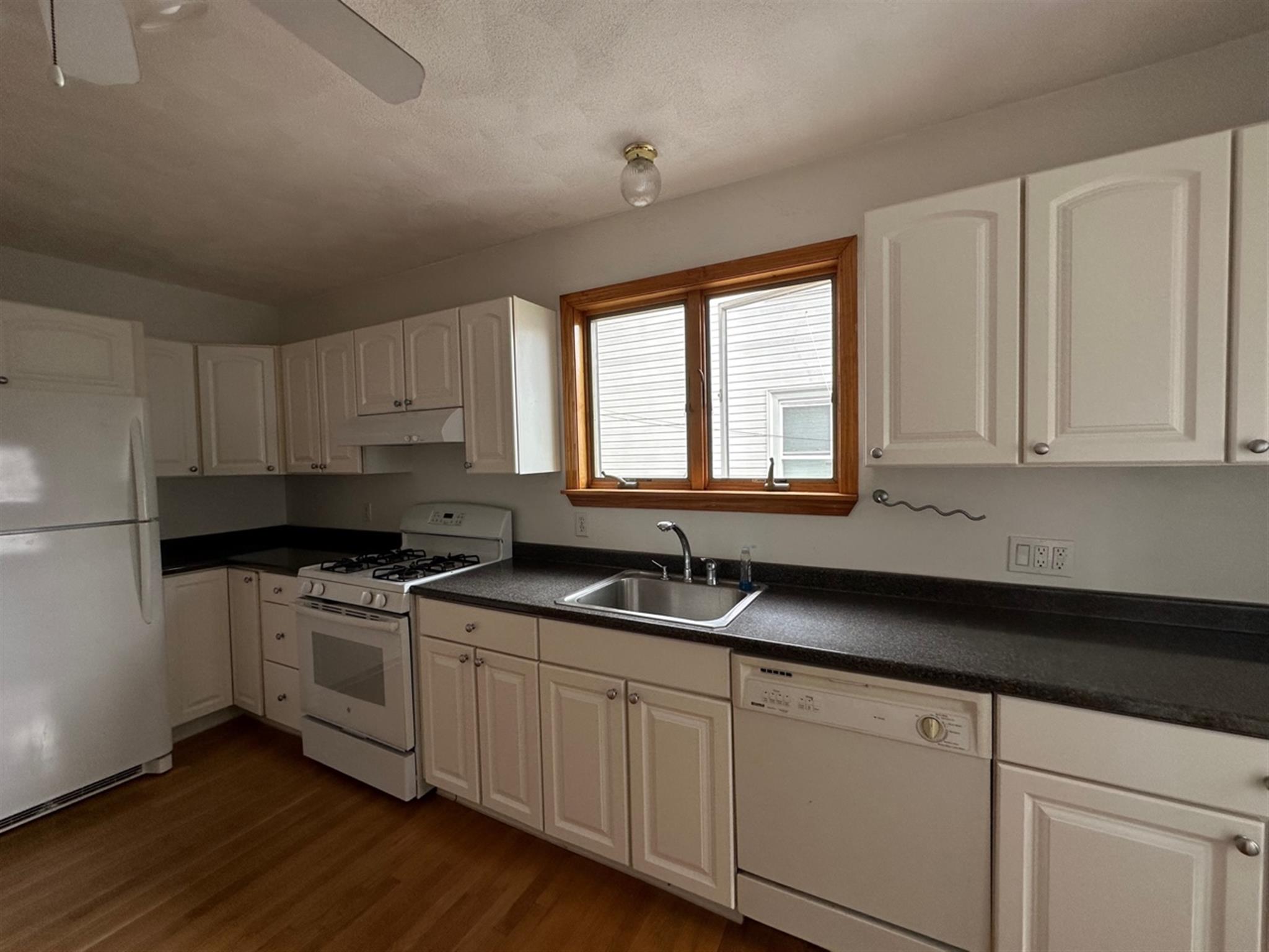 2 bed, 1 bath apartment for rent at 306 Fellsway Unit 1, Medford — photo 15 of 15