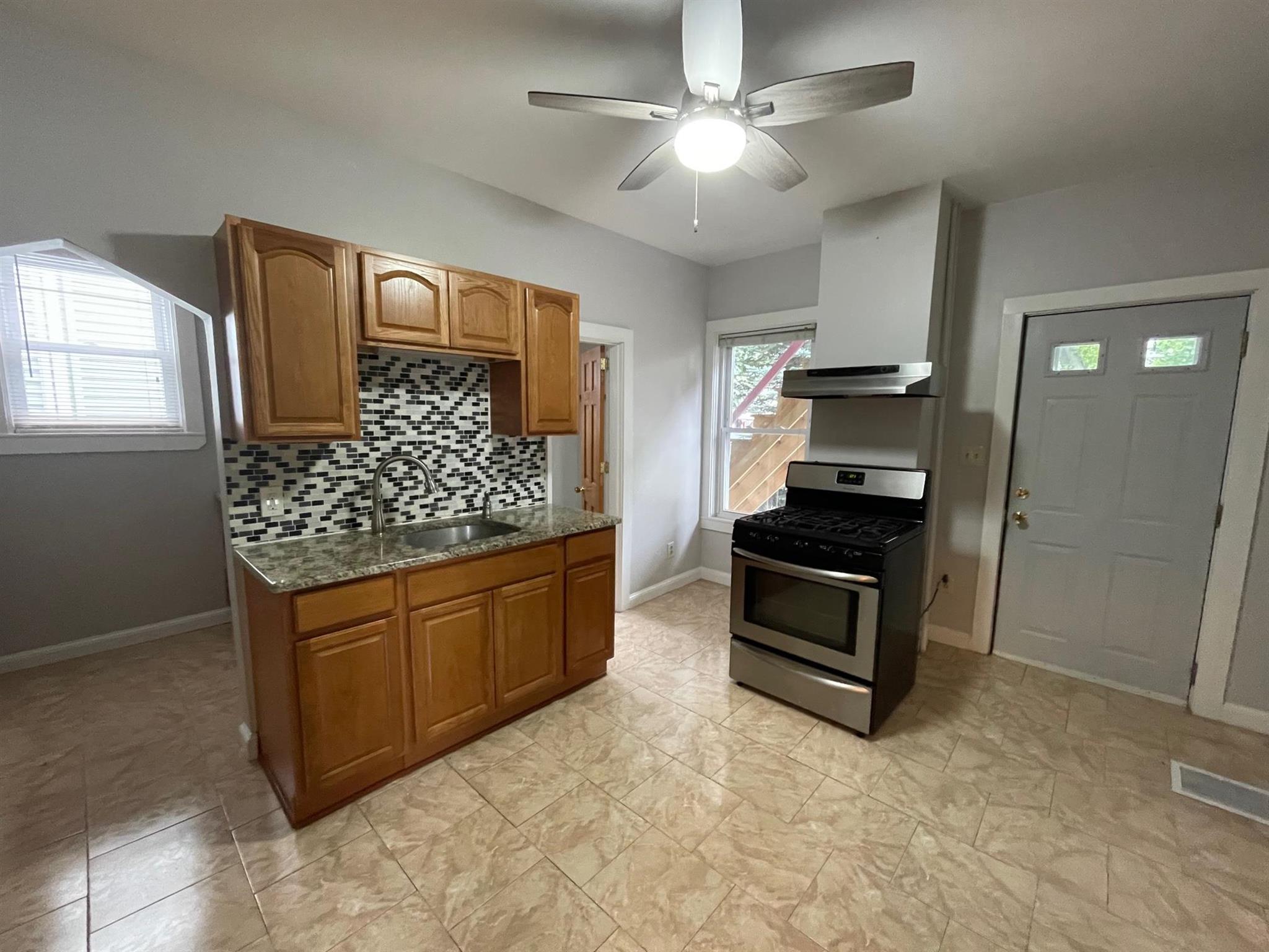 2 bed, 1 bath apartment for rent at 11 Prescott St Unit 1, Union Square — photo 17 of 18