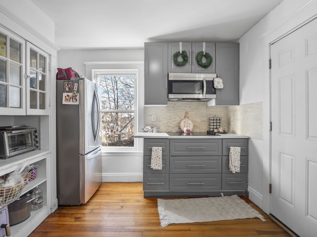 54 Rockaway Pl, Lynn