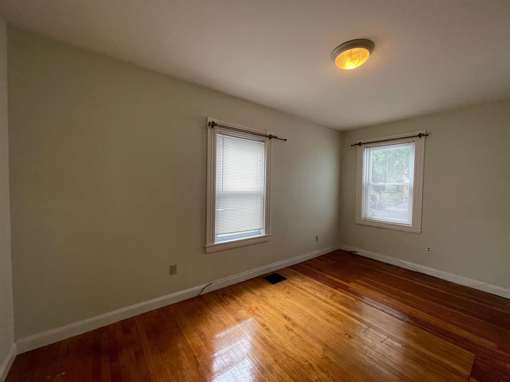 2 bed, 1 bath apartment for rent at 11 Prescott St Unit 1, Union Square — photo 7 of 18