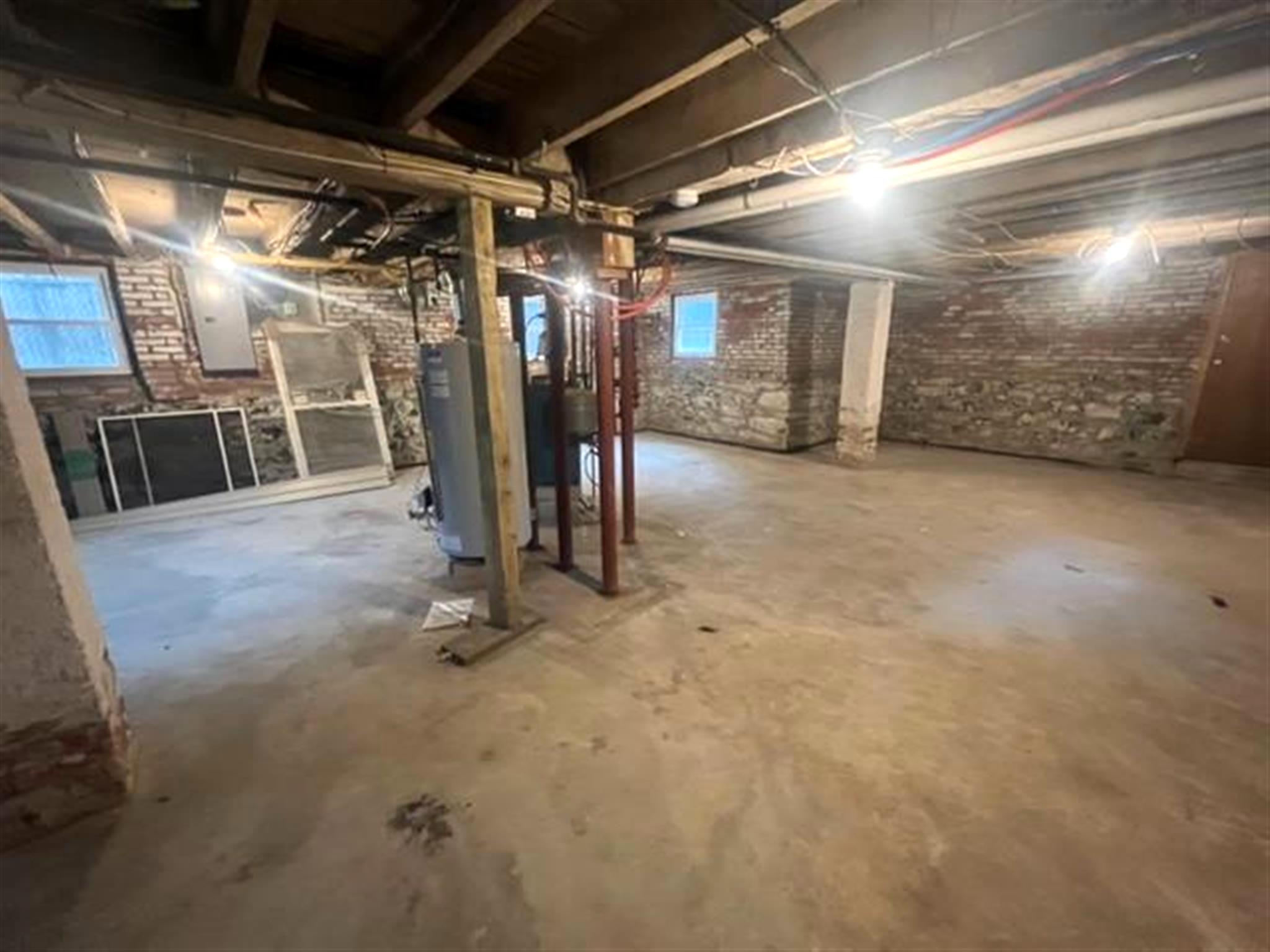 4.5 bed, 2 bath apartment for rent at 11 James St Unit 11, Gilman Square — photo 22 of 24