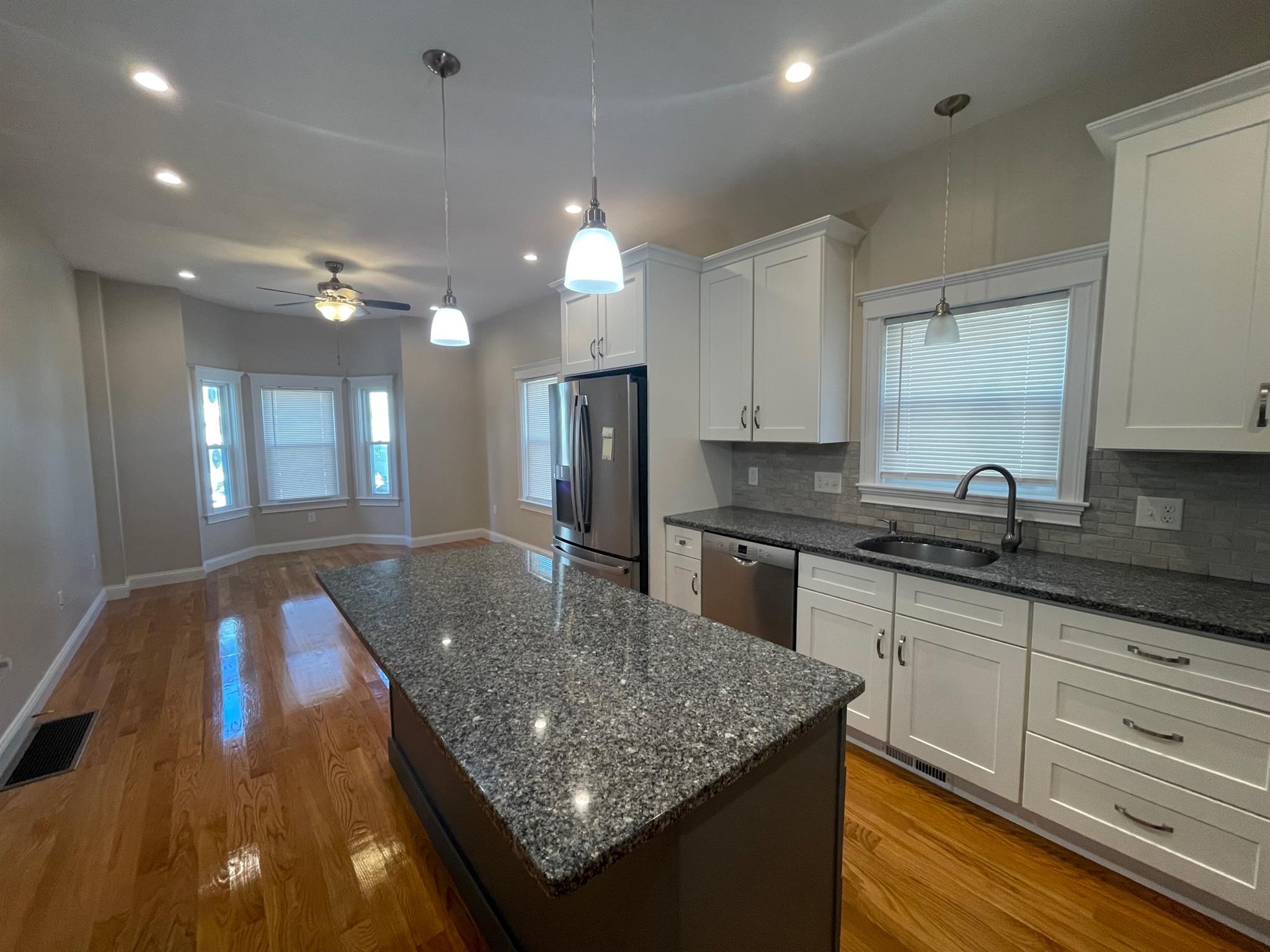 3 bed, 2 bath apartment for rent at 52 Albion St Unit 1, Medford — photo 19 of 21