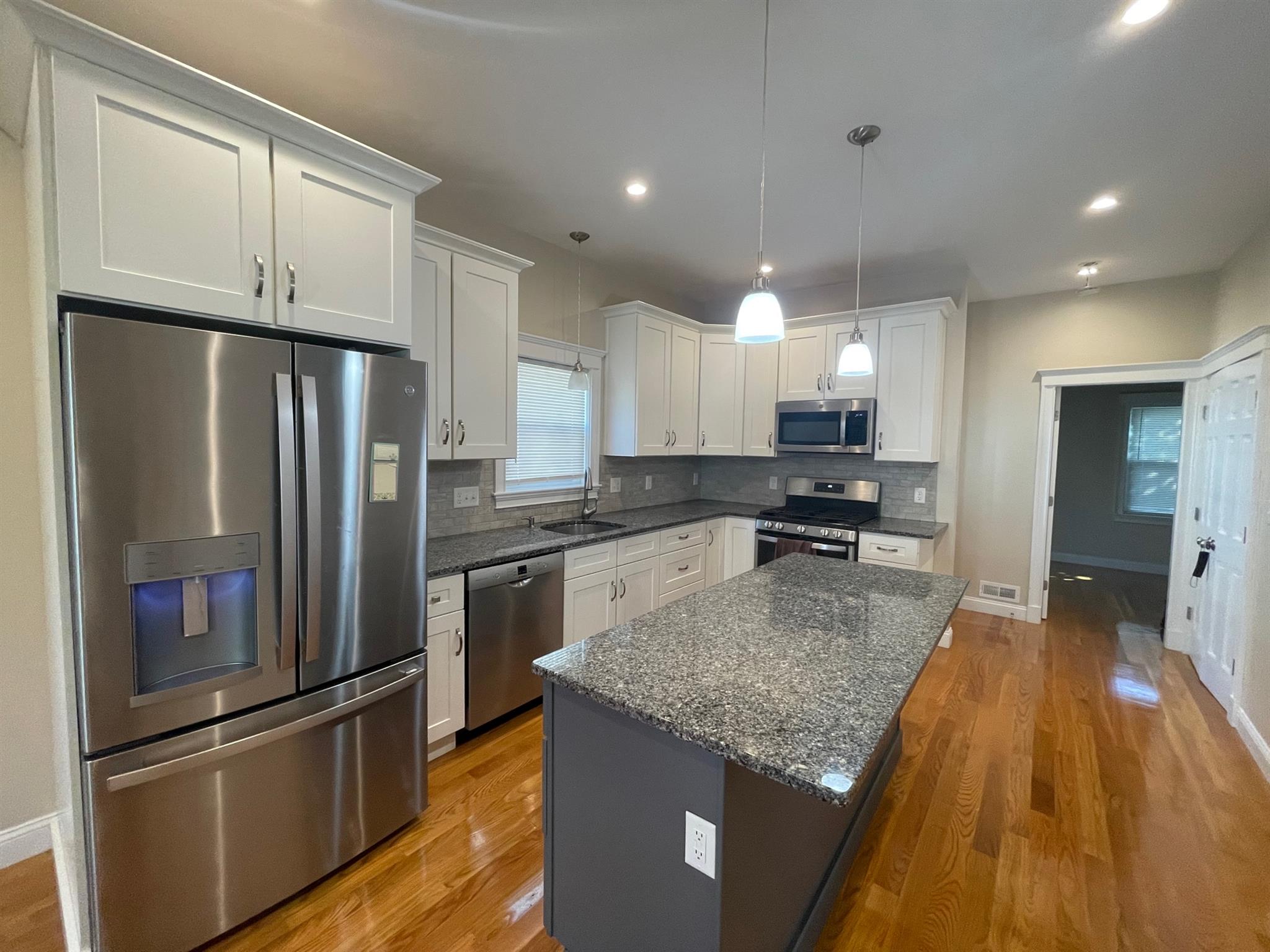 3 bed, 2 bath apartment for rent at 52 Albion St Unit 1, Medford