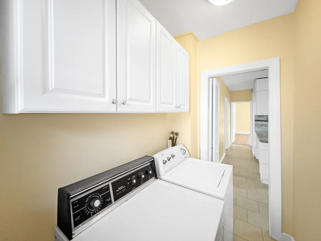 24 Montvale St, Roslindale