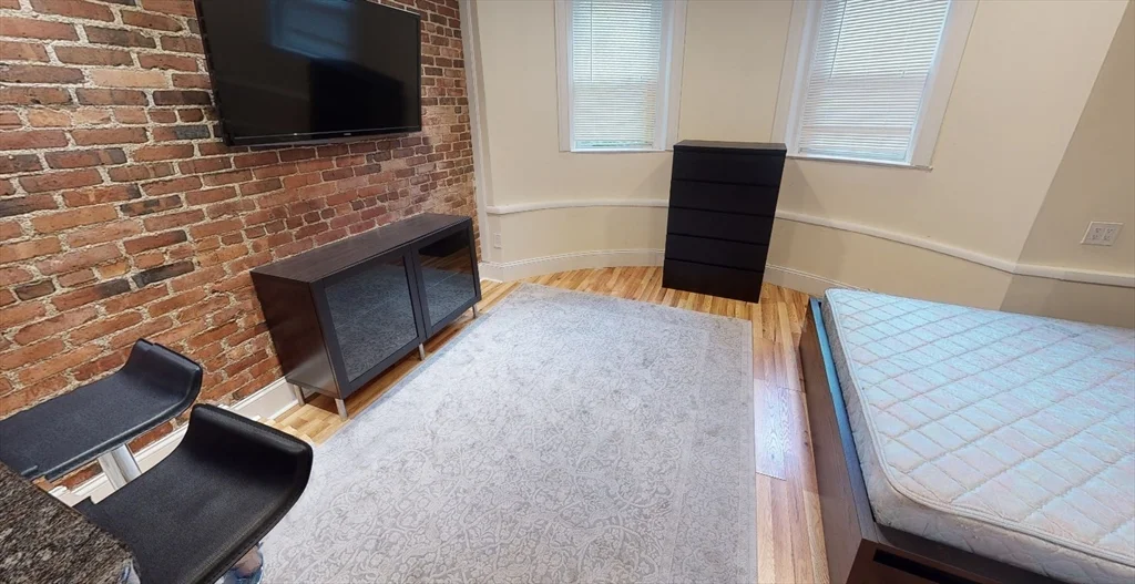 69 Babcock St, North Brookline